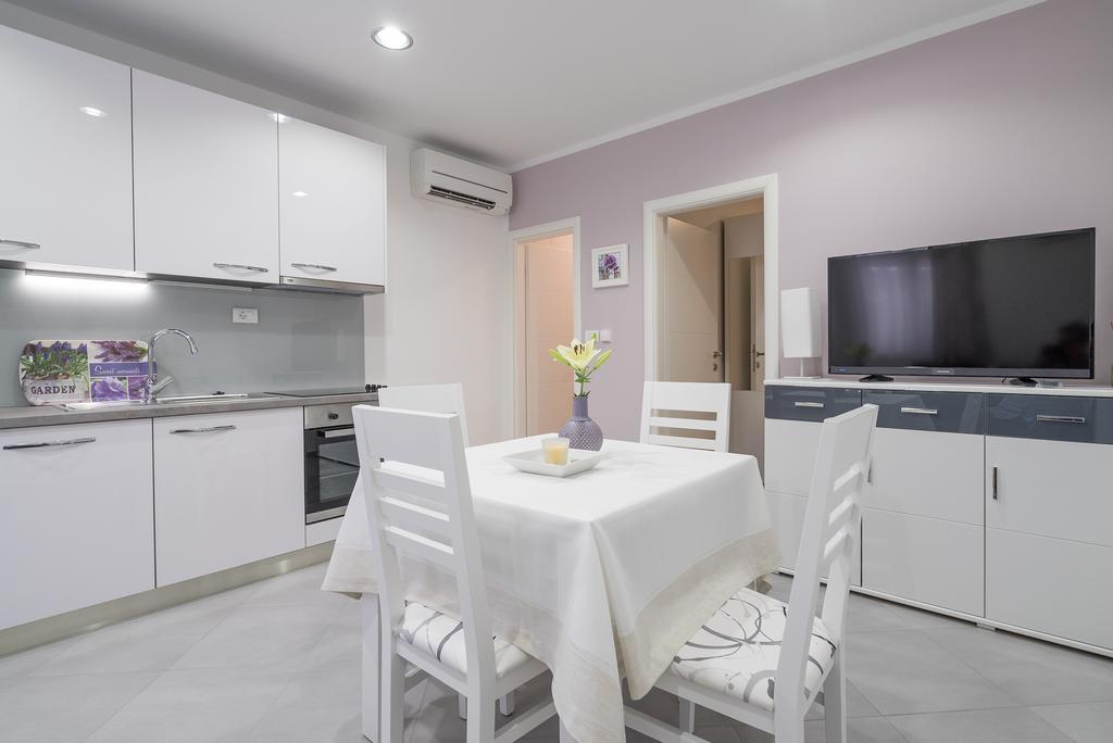 Drop In Split Luxury Suites Экстерьер фото